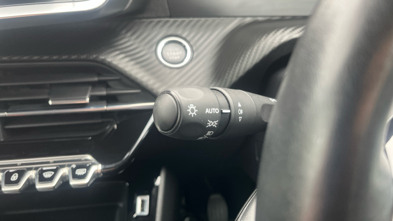 Peugeot 208 1.2 PureTech Active Premium 5dr Petrol Hatchback